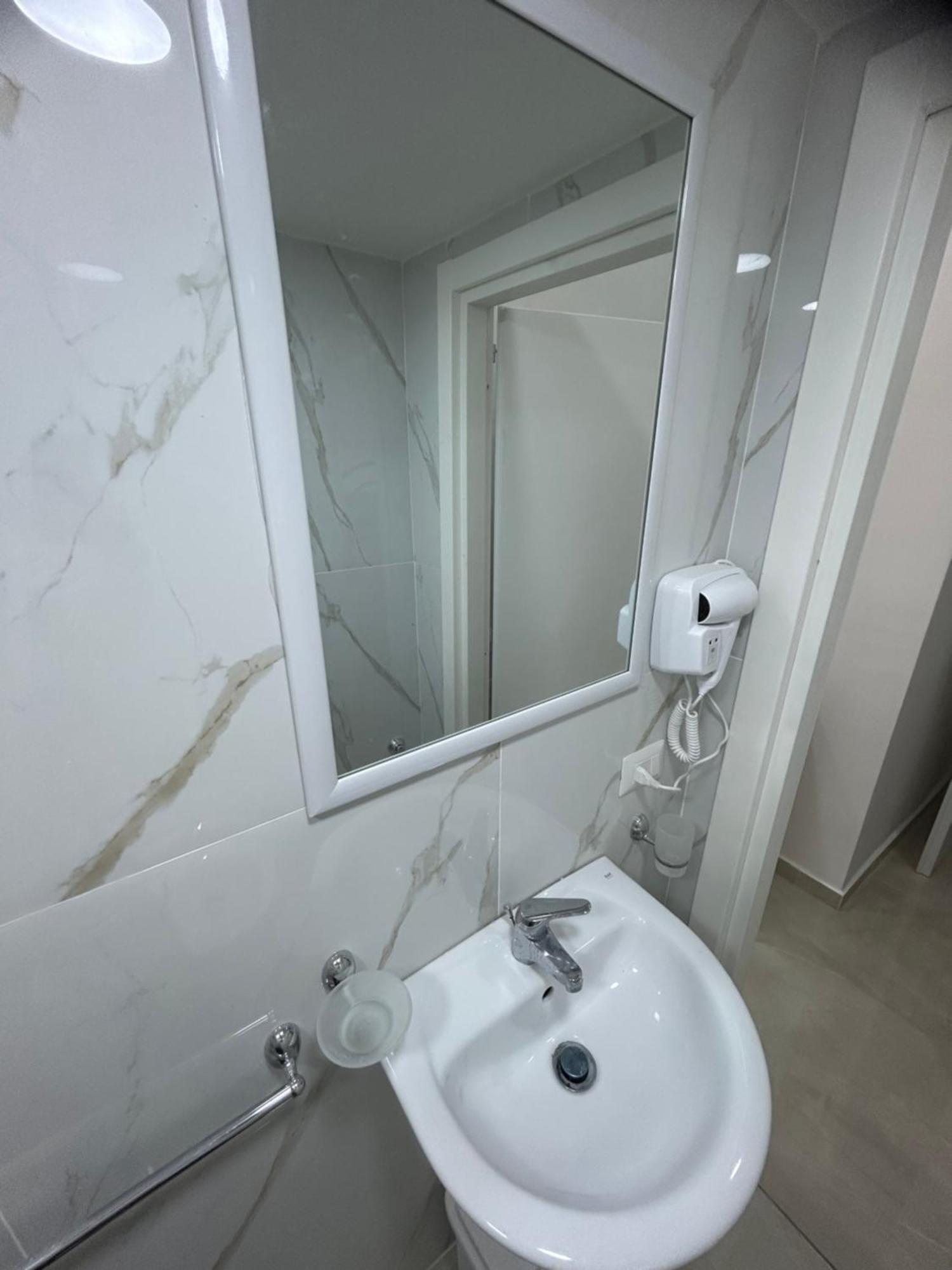 Luxury Rooms Carbonara 95 Napoli Exterior foto